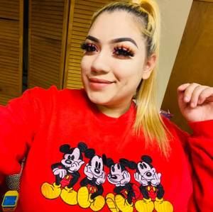 Meet your Posher, Sophia